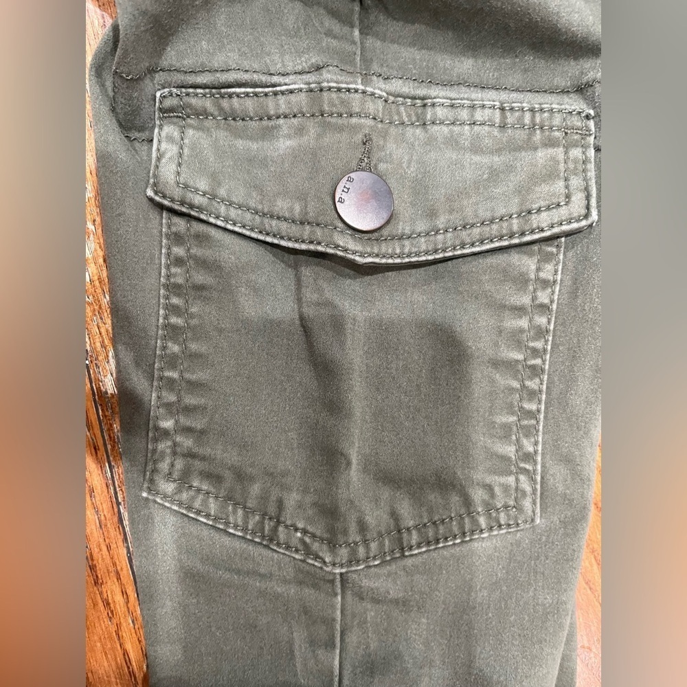a.n.a Women's Olive Cargo Jeans - Picture 5 of 12